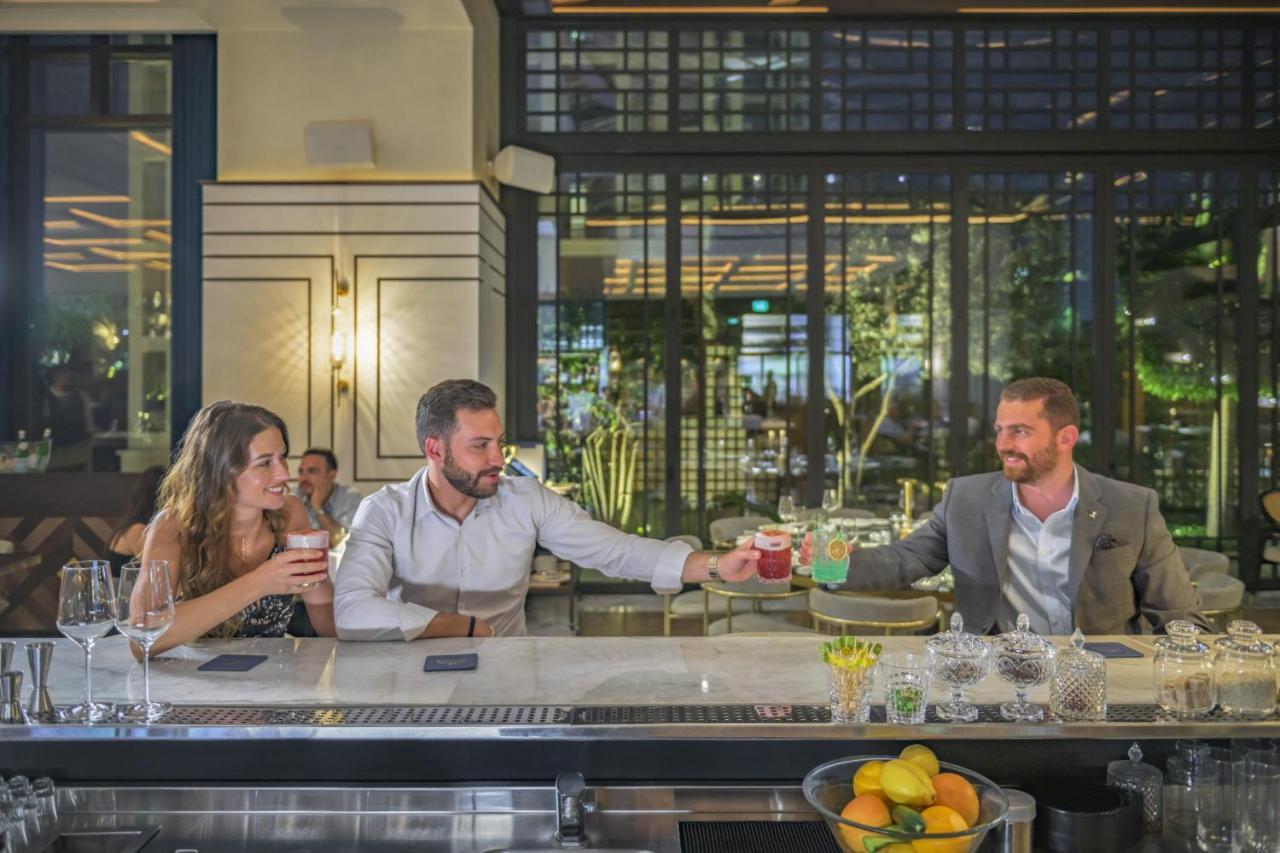 Hotel Grand Hyatt Ammán Exteriér fotografie The bar at the hotel